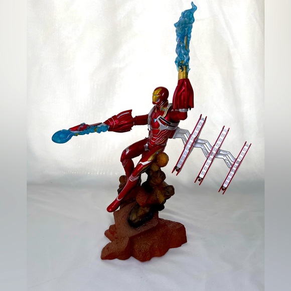 IRON MAN MK 50 Statue 9” - Picture 3 of 6